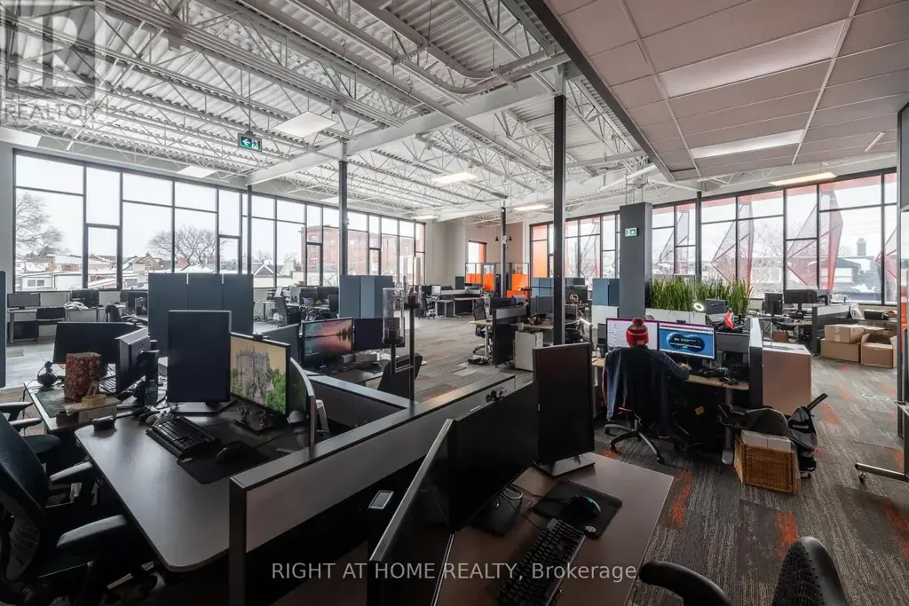 2nd Floor - 772 Dovercourt Road, Toronto (Dovercourt-Wallace Emerson-Junction)